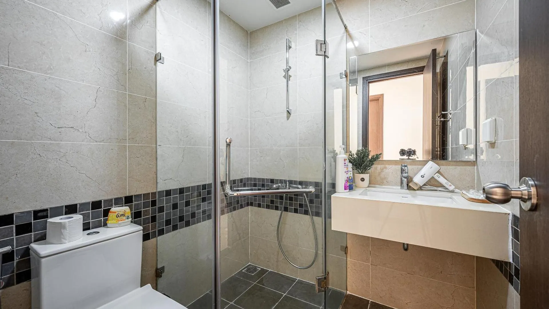 Double N Apartment - Netflix Tv, 5 Mins To Ben Thanh Market Hô Chi Minh-Ville 0*,