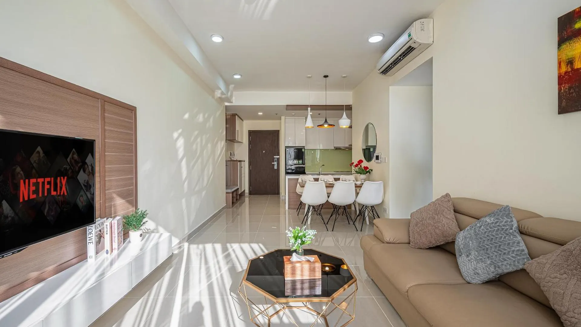 Double N Apartment - Netflix Tv, 5 Mins To Ben Thanh Market Ho Chi Minh City 0*,  Vietnam